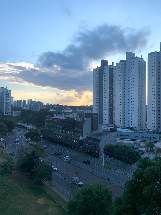 707- Apartamento Encantador, Amplo E Decorado, Quarto, Sala, Cozinha, Mobiliario Moderno, Cozinha Completa Com Utensilios , Excelente Vista Da Cidade E Localizacao Privelegiada No Bairro Bigorrilho Куритиба Екстериор снимка